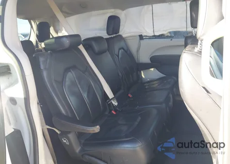 2019 Chrysler Pacifica Touring L z USA, uszkodzony, nr VIN 2C4RC1BG0KR575819